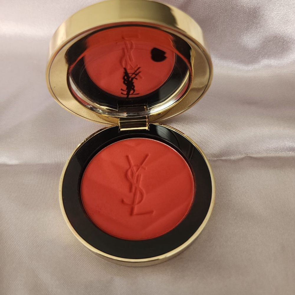 Yves Saint Laurent (YSL) blush in shade 15 - Chili Crush - Picture 3 of 4
